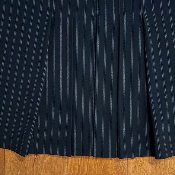 Moda International Black Pinstripe Pencil Skirt Size 8 Career Capsule Academia - Picture 9 of 10